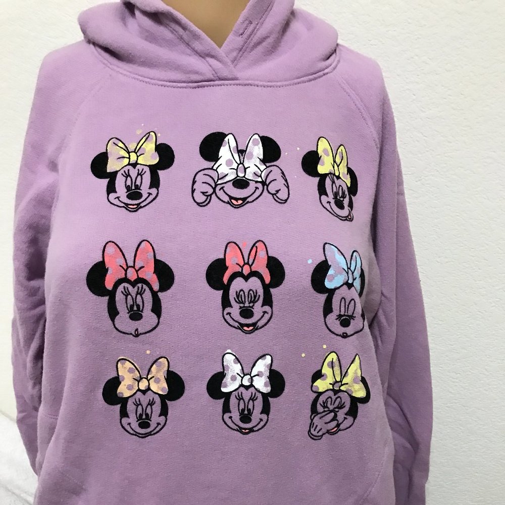 UNIQLO UT Disney Mini Characters Long Sleeve pullover hoodie purple size M
